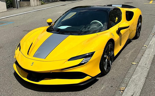 Ferrari SF90 Spider - Yellow