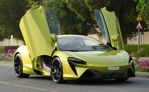 McLaren Artura Coupe - Green