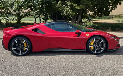 Ferrari SF90 Spider - Red